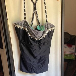 Athleta Aqua and Black Tankini Top 38 D/DD